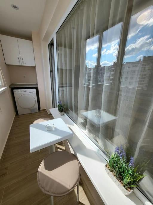 Bright City Apartment Варна Екстериор снимка